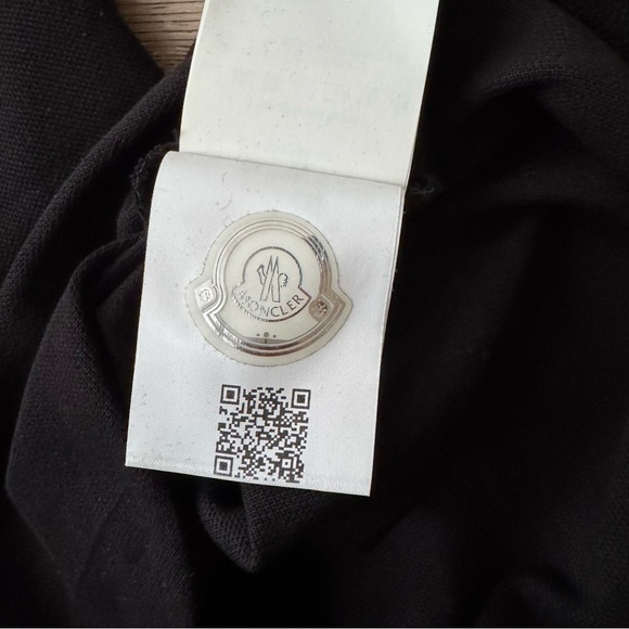 NEW Moncler Logo Patch Cotton Polo Shirt - Picture 10 of 14